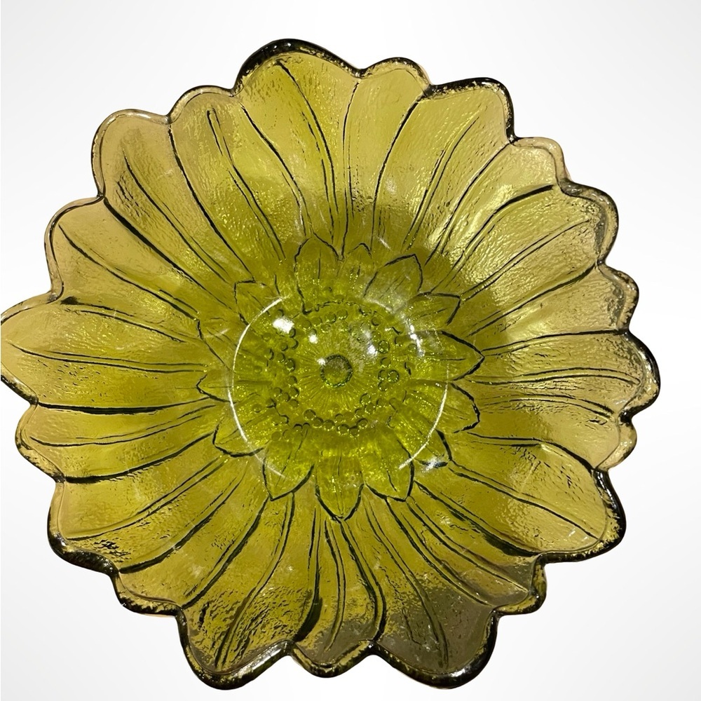 Vintage Indiana Glass sunflower bowl‎